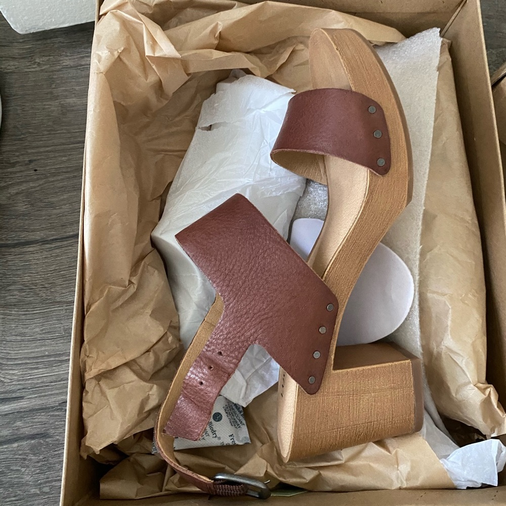 Lucky brand Wooden shoes